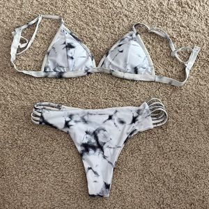 Women’s bathing suit